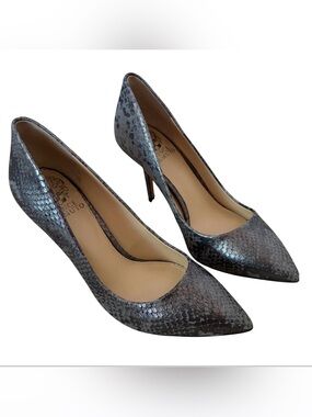 Vince Camuto Pumps Snakeskin